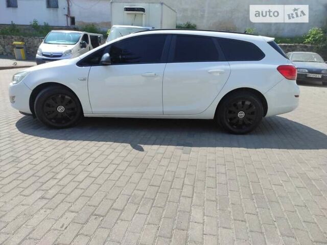 Белый Опель Астра, объемом двигателя 1.7 л и пробегом 212 тыс. км за 7599 $, фото 5 на Automoto.ua