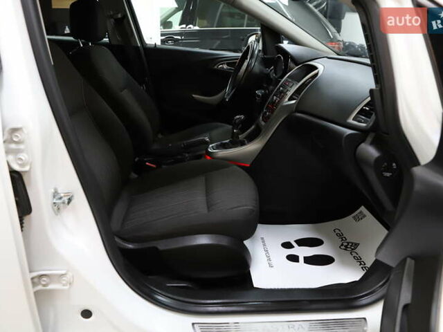 Білий Опель Астра, об'ємом двигуна 1.7 л та пробігом 144 тис. км за 8899 $, фото 80 на Automoto.ua