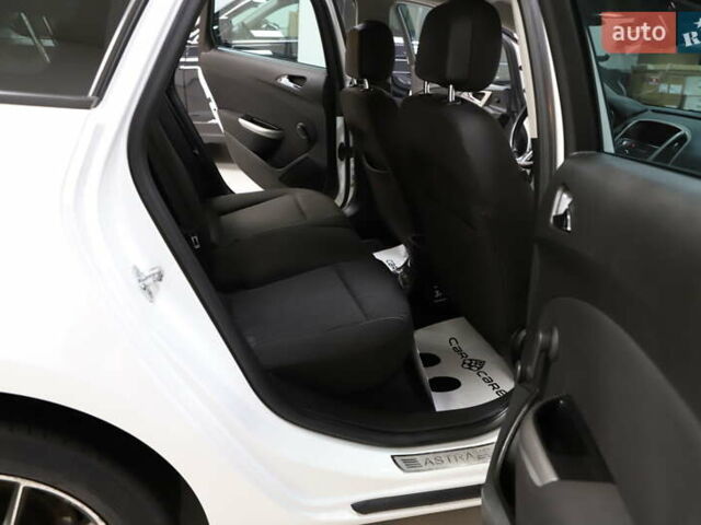 Білий Опель Астра, об'ємом двигуна 1.7 л та пробігом 144 тис. км за 8899 $, фото 93 на Automoto.ua