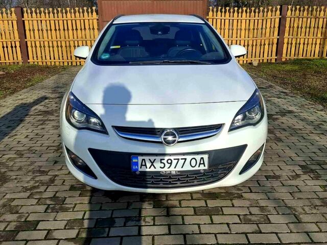 Белый Опель Астра, объемом двигателя 2 л и пробегом 18600 тыс. км за 7300 $, фото 8 на Automoto.ua