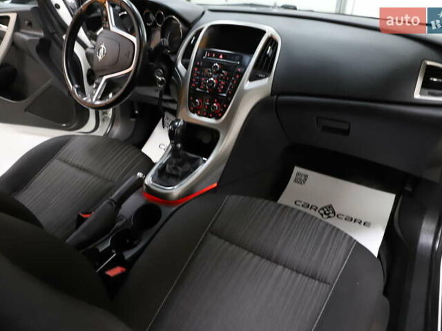 Білий Опель Астра, об'ємом двигуна 1.7 л та пробігом 144 тис. км за 8899 $, фото 61 на Automoto.ua