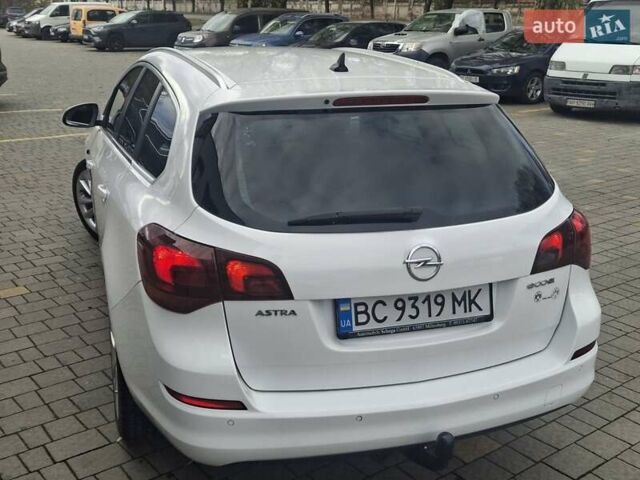 Белый Опель Астра, объемом двигателя 1.7 л и пробегом 232 тыс. км за 8500 $, фото 13 на Automoto.ua