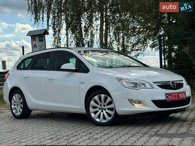 Білий Опель Астра, об'ємом двигуна 1.6 л та пробігом 214 тис. км за 7999 $, фото 3 на Automoto.ua