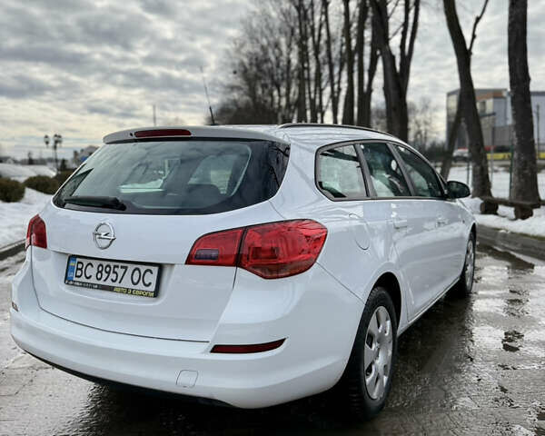 Белый Опель Астра, объемом двигателя 1.69 л и пробегом 256 тыс. км за 6200 $, фото 8 на Automoto.ua