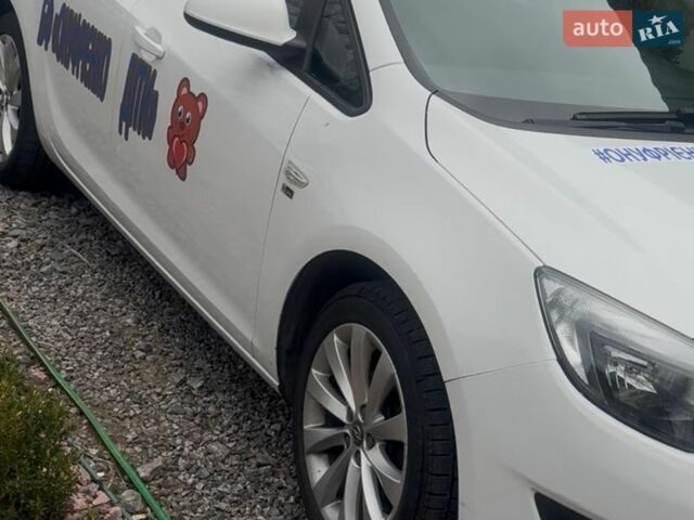 Белый Опель Астра, объемом двигателя 1.4 л и пробегом 207 тыс. км за 6850 $, фото 9 на Automoto.ua