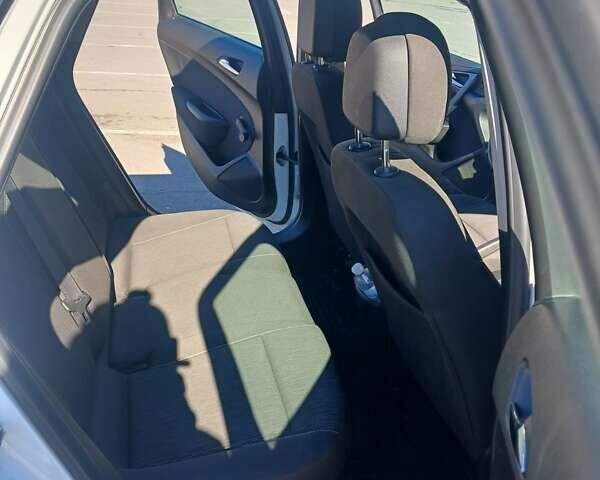 Білий Опель Астра, об'ємом двигуна 1.3 л та пробігом 188 тис. км за 5300 $, фото 9 на Automoto.ua