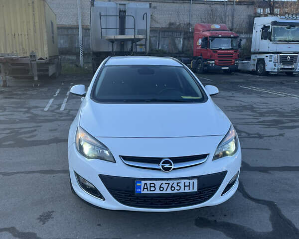 Белый Опель Астра, объемом двигателя 2 л и пробегом 222 тыс. км за 7500 $, фото 1 на Automoto.ua