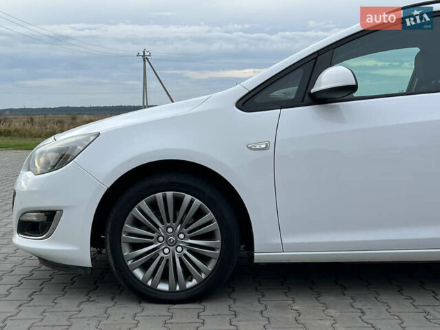 Белый Опель Астра, объемом двигателя 1.4 л и пробегом 170 тыс. км за 7600 $, фото 11 на Automoto.ua