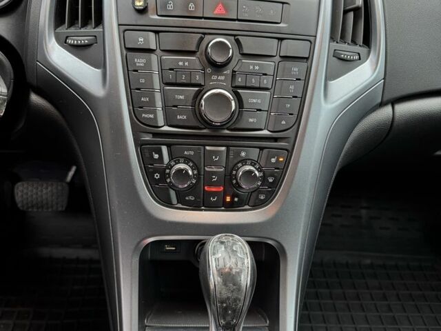 Белый Опель Астра, объемом двигателя 2 л и пробегом 167 тыс. км за 10500 $, фото 16 на Automoto.ua