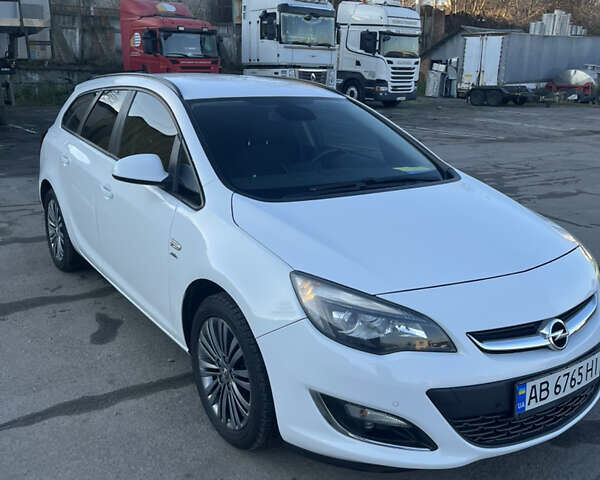 Белый Опель Астра, объемом двигателя 2 л и пробегом 222 тыс. км за 7500 $, фото 2 на Automoto.ua