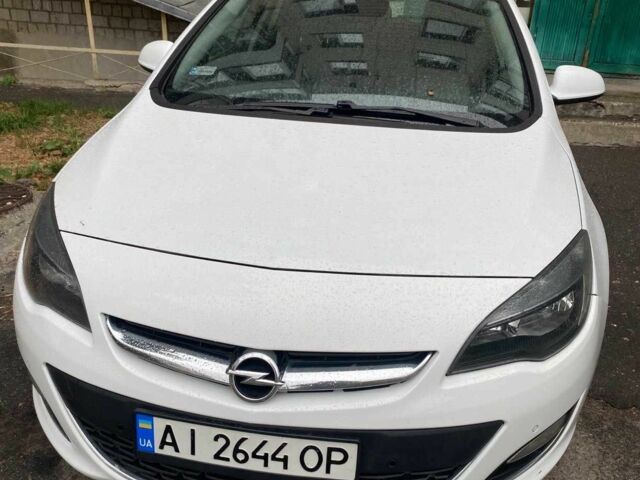 Опель Астра 2013 в Фастове на Automoto.ua Белый Опель Астра, объемом двигателя 1.7 л и пробегом 296 тыс. км за 8000 $, фото 4 на Automoto.ua