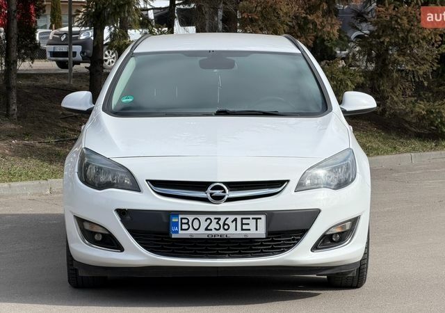 Белый Опель Астра, объемом двигателя 1.69 л и пробегом 268 тыс. км за 7299 $, фото 3 на Automoto.ua