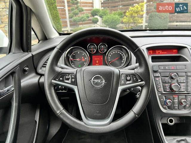 Опель Астра 2013 у Львові на Automoto.ua Білий Опель Астра, об'ємом двигуна 1.7 л та пробігом 192 тис. км за 7300 $, фото 22 на Automoto.ua