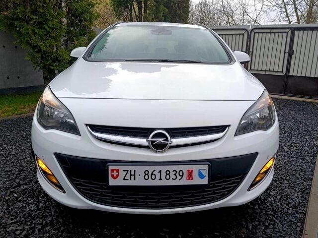 Белый Опель Астра, объемом двигателя 1.4 л и пробегом 203 тыс. км за 6300 $, фото 1 на Automoto.ua