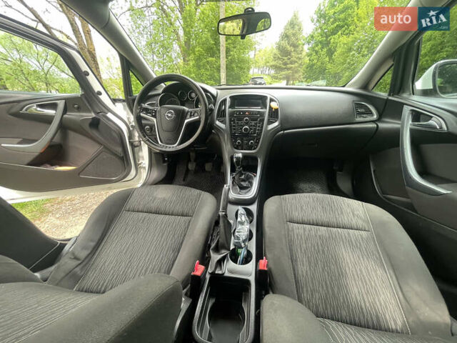Белый Опель Астра, объемом двигателя 1.69 л и пробегом 280 тыс. км за 5720 $, фото 8 на Automoto.ua