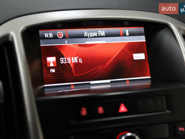 Белый Опель Астра, объемом двигателя 1.7 л и пробегом 140 тыс. км за 7700 $, фото 58 на Automoto.ua