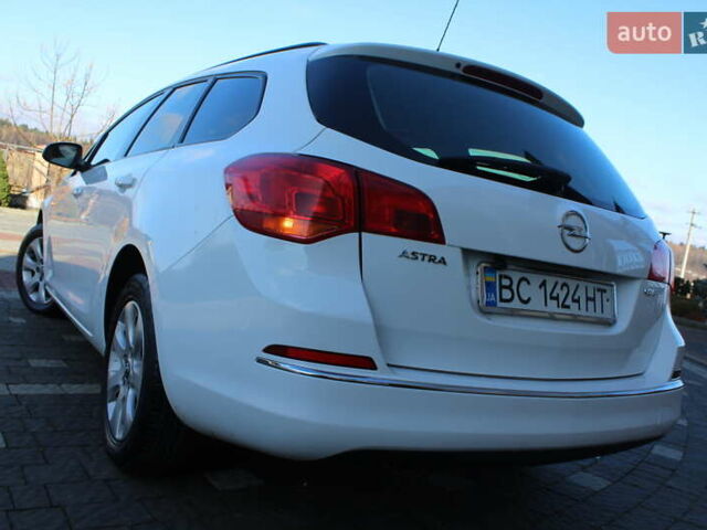 Белый Опель Астра, объемом двигателя 1.69 л и пробегом 224 тыс. км за 7490 $, фото 21 на Automoto.ua
