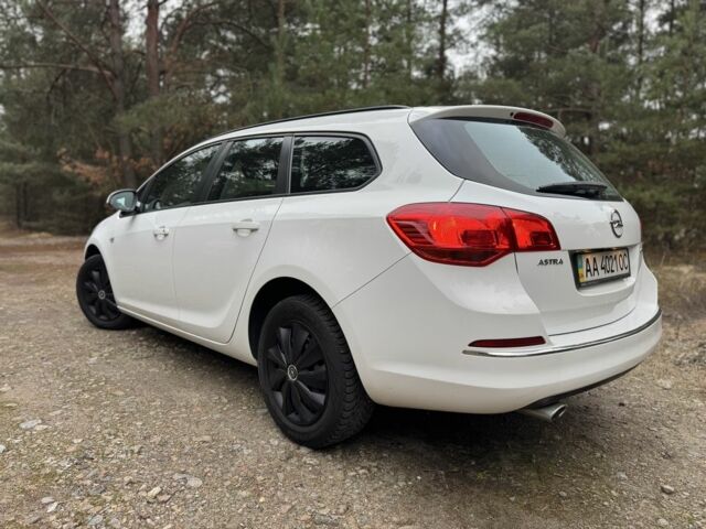 Белый Опель Астра, объемом двигателя 2 л и пробегом 167 тыс. км за 10500 $, фото 3 на Automoto.ua