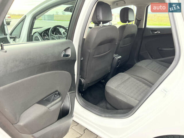 Белый Опель Астра, объемом двигателя 1.4 л и пробегом 170 тыс. км за 7600 $, фото 20 на Automoto.ua