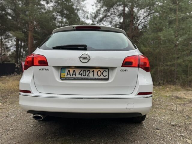 Белый Опель Астра, объемом двигателя 2 л и пробегом 167 тыс. км за 10500 $, фото 4 на Automoto.ua