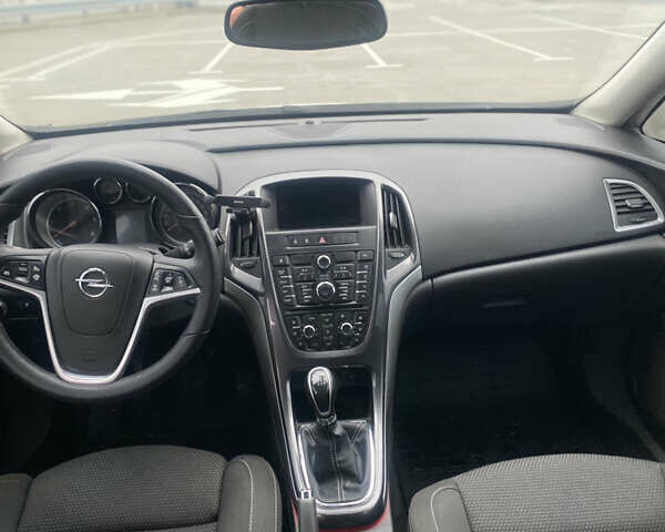 Белый Опель Астра, объемом двигателя 1.7 л и пробегом 203 тыс. км за 7800 $, фото 49 на Automoto.ua