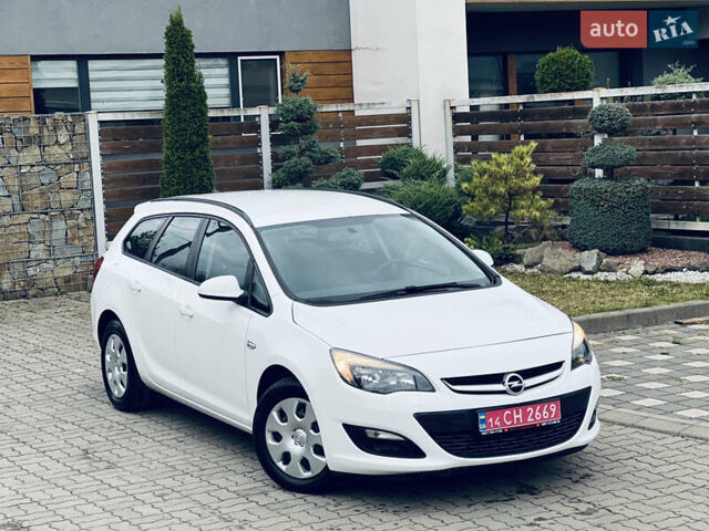 Опель Астра 2013 у Львові на Automoto.ua Білий Опель Астра, об'ємом двигуна 1.7 л та пробігом 192 тис. км за 7300 $, фото 7 на Automoto.ua