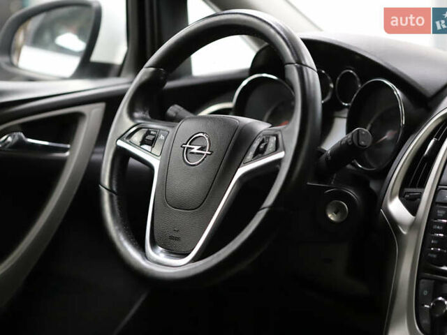 Белый Опель Астра, объемом двигателя 1.7 л и пробегом 140 тыс. км за 7700 $, фото 83 на Automoto.ua