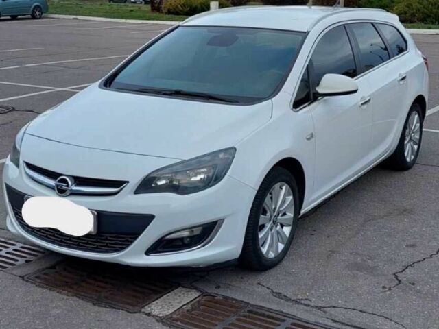 Белый Опель Астра, объемом двигателя 1.69 л и пробегом 226 тыс. км за 7400 $, фото 5 на Automoto.ua