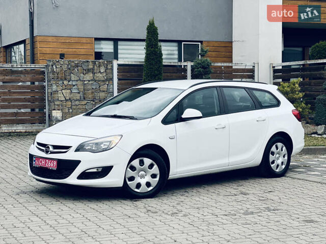 Опель Астра 2013 у Львові на Automoto.ua Білий Опель Астра, об'ємом двигуна 1.7 л та пробігом 192 тис. км за 7300 $, фото 2 на Automoto.ua