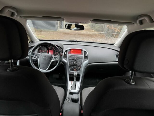 Белый Опель Астра, объемом двигателя 2 л и пробегом 167 тыс. км за 10500 $, фото 13 на Automoto.ua