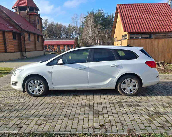 Белый Опель Астра, объемом двигателя 2 л и пробегом 190 тыс. км за 8100 $, фото 4 на Automoto.ua