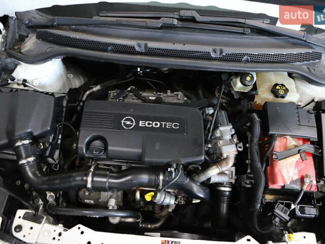 Белый Опель Астра, объемом двигателя 1.7 л и пробегом 140 тыс. км за 7700 $, фото 90 на Automoto.ua