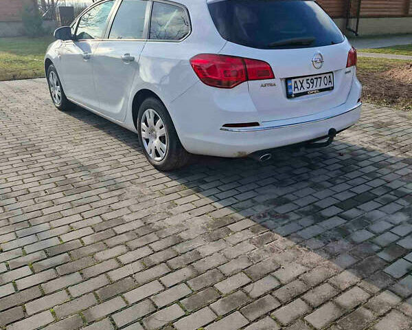 Белый Опель Астра, объемом двигателя 2 л и пробегом 190 тыс. км за 8100 $, фото 3 на Automoto.ua
