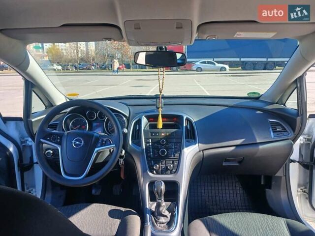 Білий Опель Астра, об'ємом двигуна 1.3 л та пробігом 188 тис. км за 5300 $, фото 17 на Automoto.ua