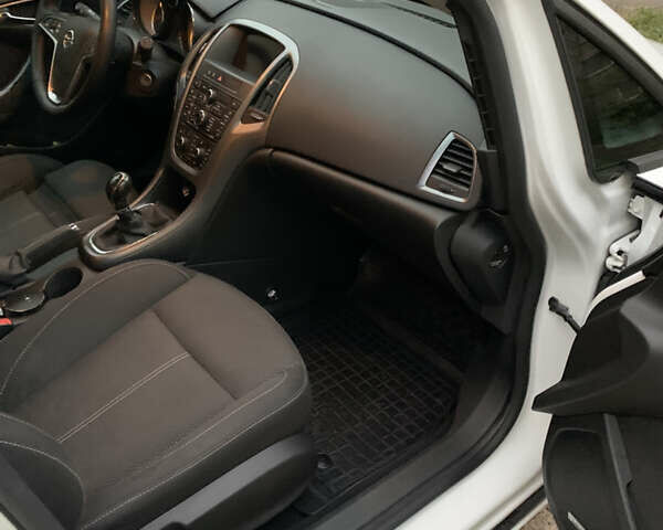 Білий Опель Астра, об'ємом двигуна 1.69 л та пробігом 305 тис. км за 5800 $, фото 8 на Automoto.ua
