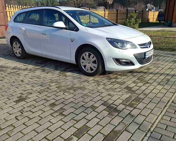 Белый Опель Астра, объемом двигателя 2 л и пробегом 190 тыс. км за 8100 $, фото 2 на Automoto.ua