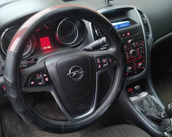 Белый Опель Астра, объемом двигателя 1.3 л и пробегом 190 тыс. км за 6800 $, фото 13 на Automoto.ua