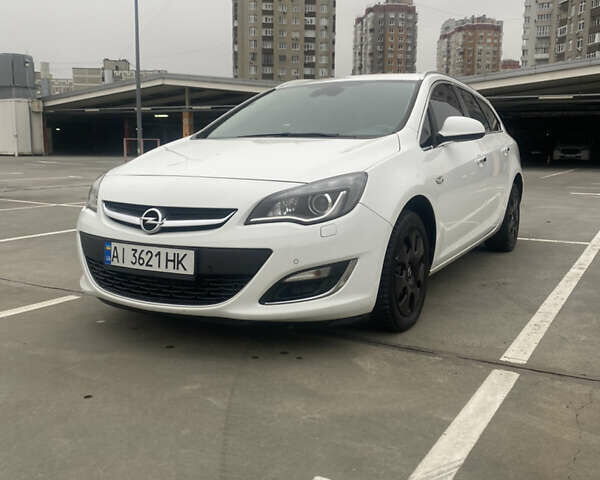 Белый Опель Астра, объемом двигателя 1.7 л и пробегом 203 тыс. км за 7800 $, фото 10 на Automoto.ua