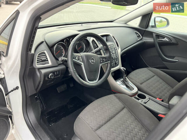 Белый Опель Астра, объемом двигателя 1.4 л и пробегом 170 тыс. км за 7600 $, фото 15 на Automoto.ua