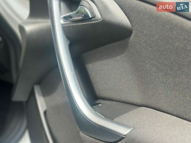 Білий Опель Астра, об'ємом двигуна 1.7 л та пробігом 260 тис. км за 5999 $, фото 30 на Automoto.ua