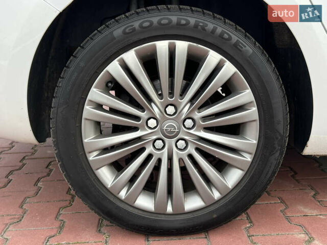 Белый Опель Астра, объемом двигателя 1.4 л и пробегом 170 тыс. км за 7600 $, фото 22 на Automoto.ua