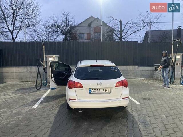 Белый Опель Астра, объемом двигателя 1.96 л и пробегом 340 тыс. км за 7800 $, фото 3 на Automoto.ua