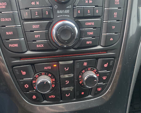 Белый Опель Астра, объемом двигателя 1.7 л и пробегом 203 тыс. км за 7800 $, фото 52 на Automoto.ua