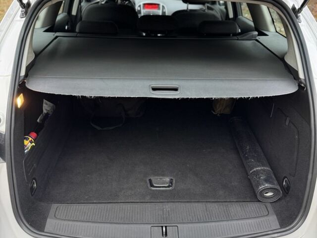 Белый Опель Астра, объемом двигателя 2 л и пробегом 167 тыс. км за 10500 $, фото 11 на Automoto.ua