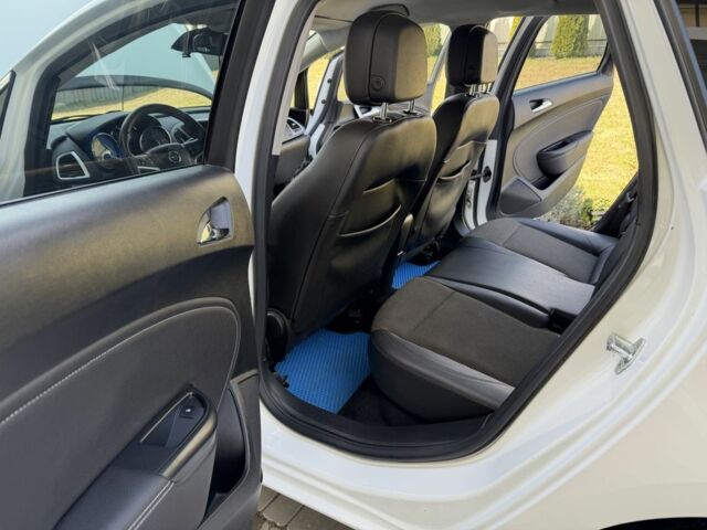 Белый Опель Астра, объемом двигателя 1.7 л и пробегом 211 тыс. км за 6200 $, фото 18 на Automoto.ua