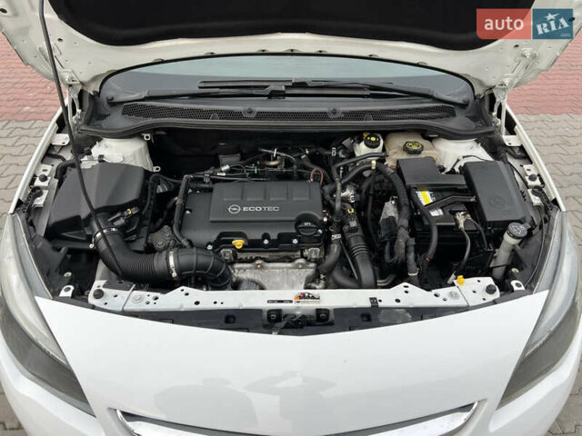 Белый Опель Астра, объемом двигателя 1.4 л и пробегом 170 тыс. км за 7600 $, фото 14 на Automoto.ua