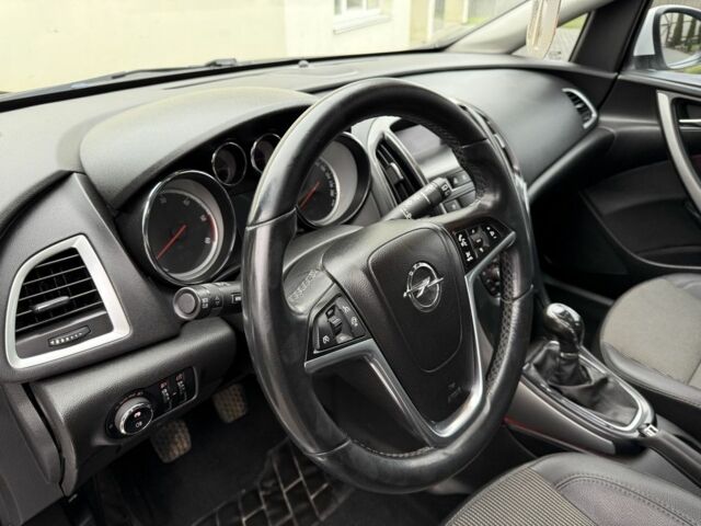 Белый Опель Астра, объемом двигателя 1.7 л и пробегом 211 тыс. км за 6499 $, фото 10 на Automoto.ua