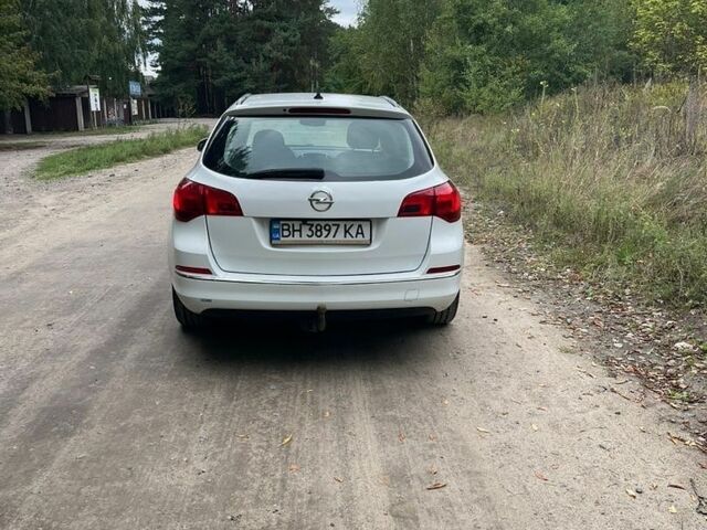 Белый Опель Астра, объемом двигателя 1.69 л и пробегом 380 тыс. км за 7300 $, фото 5 на Automoto.ua