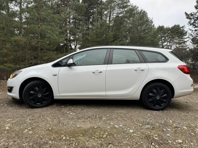 Белый Опель Астра, объемом двигателя 2 л и пробегом 167 тыс. км за 10500 $, фото 2 на Automoto.ua