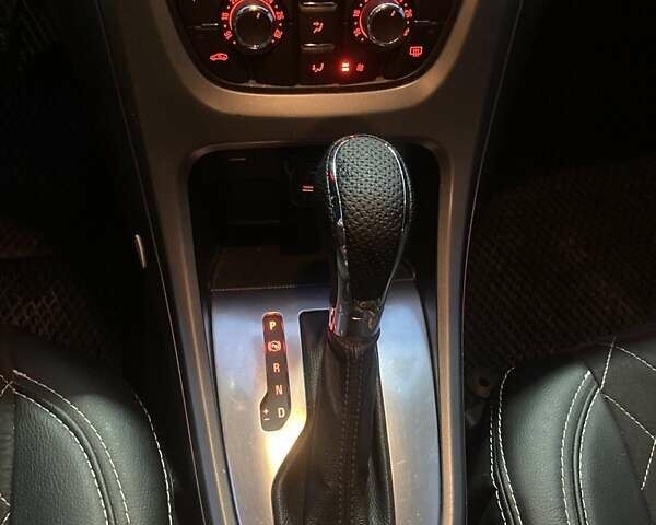 Белый Опель Астра, объемом двигателя 1.96 л и пробегом 340 тыс. км за 7800 $, фото 6 на Automoto.ua